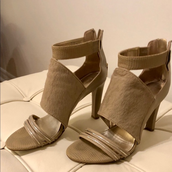 Calvin Klein Sexy Heels - Picture 3 of 5